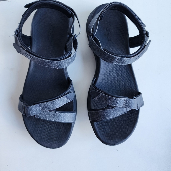 Sketchers ON THE GO AIR GOGA MAT Athletic Sandals Gray Black Comfort Sz 10 - Picture 3 of 9